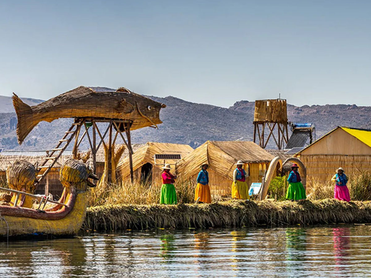 Lake Titicaca Facts | Lifestyle & Tips